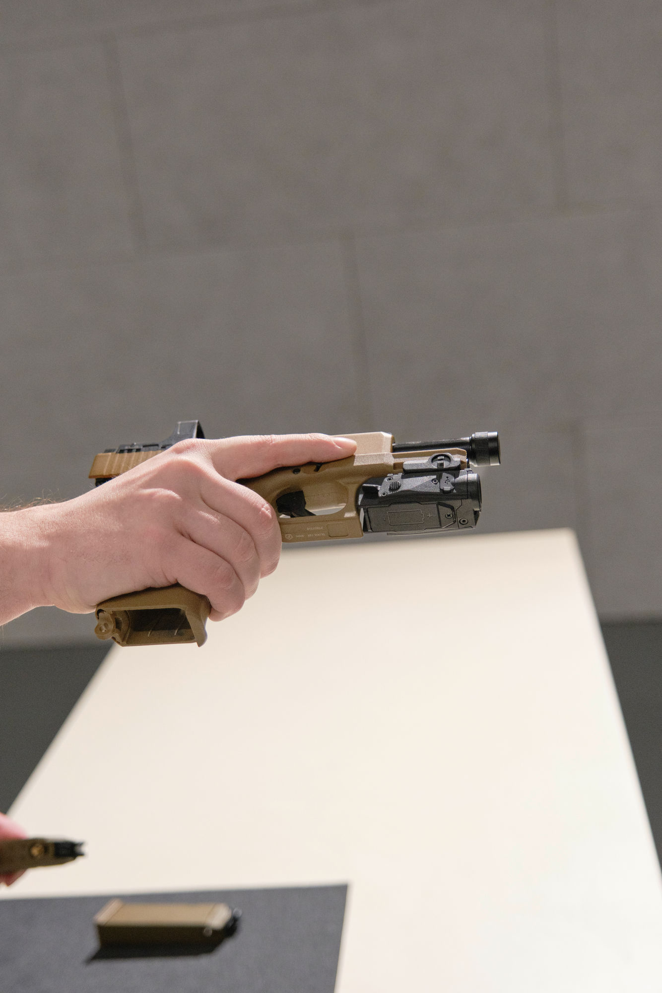 GLOCK (Umarex) CO2 Airgun Replica G19 MOS BB