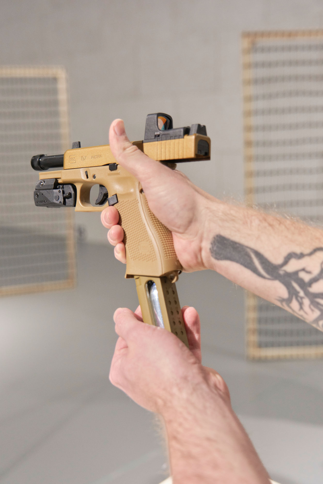 GLOCK (Umarex) CO2 Airgun Replica G19 MOS BB