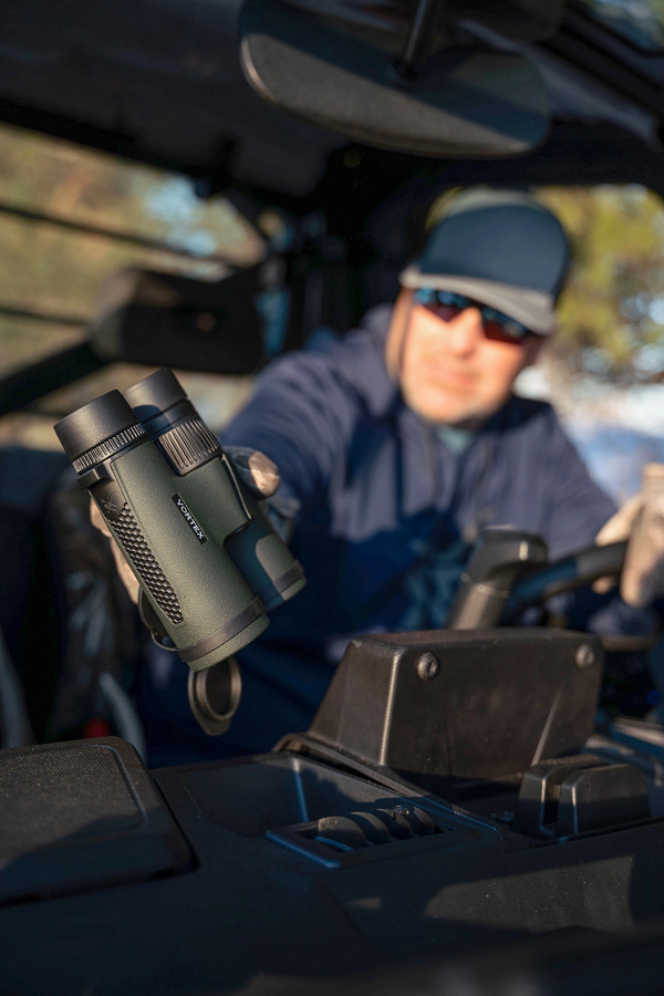 VORTEX Binocular Triumph HD VORTEX Binocular Triumph HD