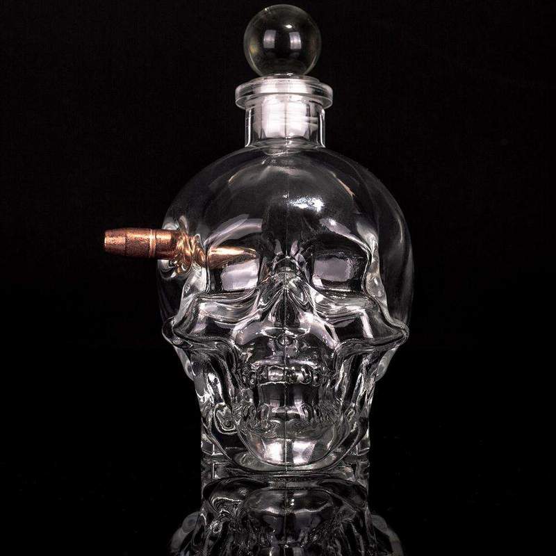 LUCKY SHOT Bullet Whiskey Skull Decanter  Set