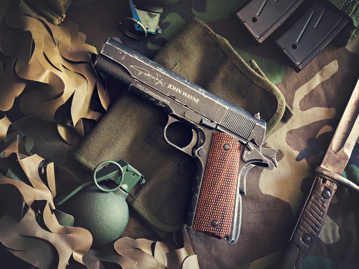 SPRINGFIELD ARMORY CO2 Pistol Airgun 1911 John Wayne