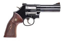 Classics Model 586 Distinguished Combat Magnum® Blu/Blk .357 Mag, .38 Spl +P 4in 6rnd DA/SA